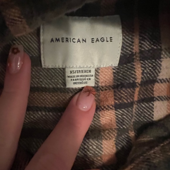 Cropped Flannel - Picture 2 of 2